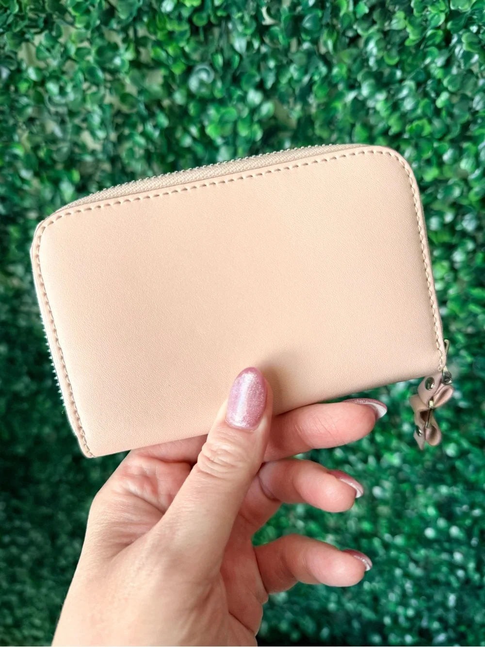 Salvatore Ferragamo Blush Pink Vara Bow Zip Card Case